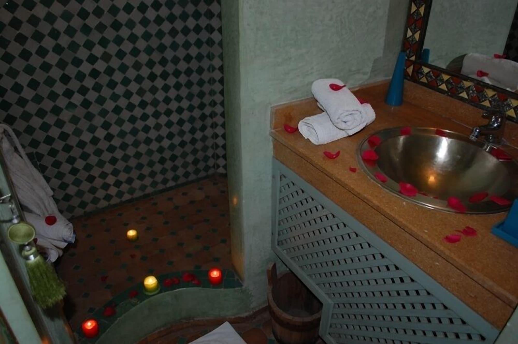 Meilleur Marrakesh Bagian luar foto